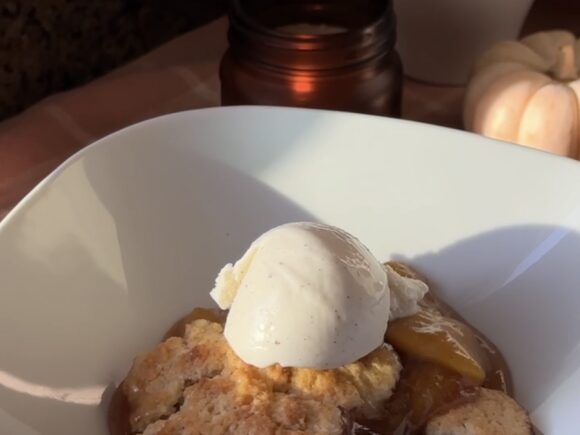 Peach Cinnamon Cobbler